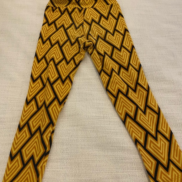 Lula Roe - Picture 3 of 8